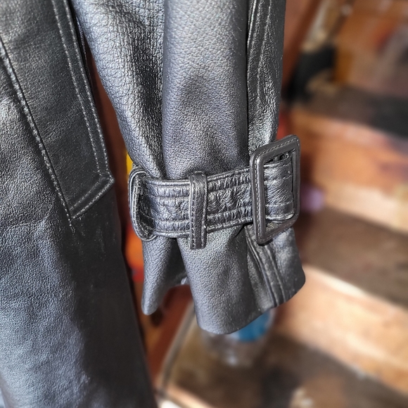 Leather trench coat - Picture 4 of 5